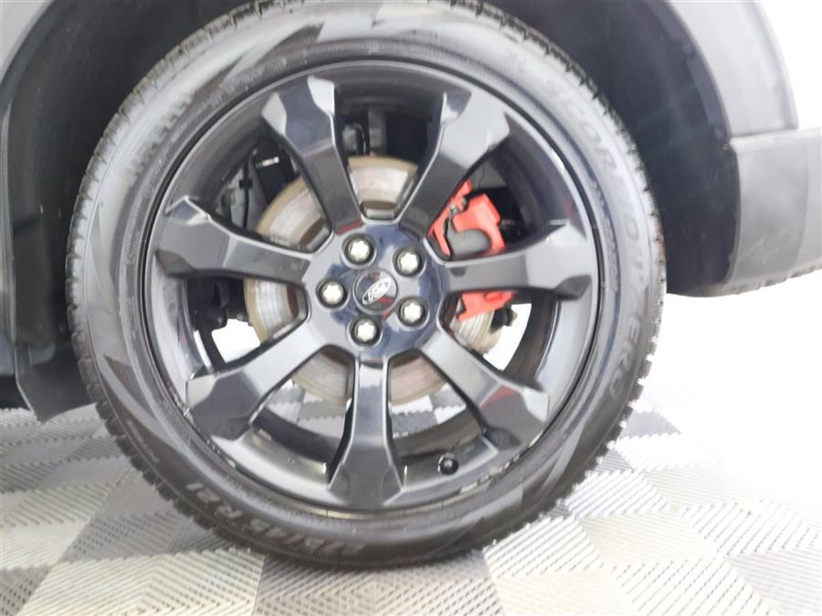 2020 Ford Explorer ST photo