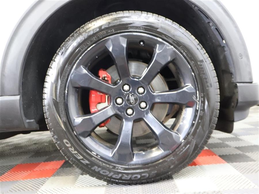 2020 Ford Explorer ST photo