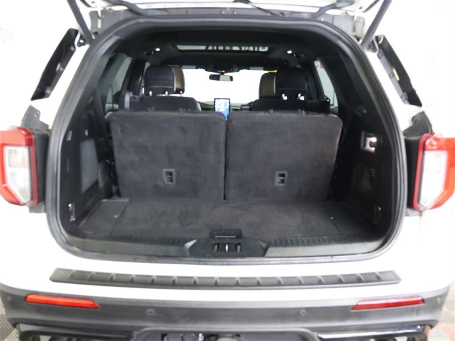 2020 Ford Explorer ST photo