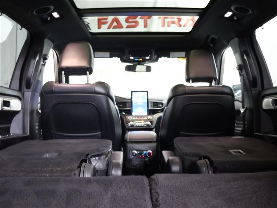 2020 Ford Explorer ST photo
