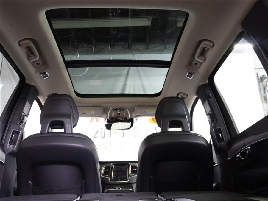 2020 Volvo XC90 T5 MOMENTUM photo