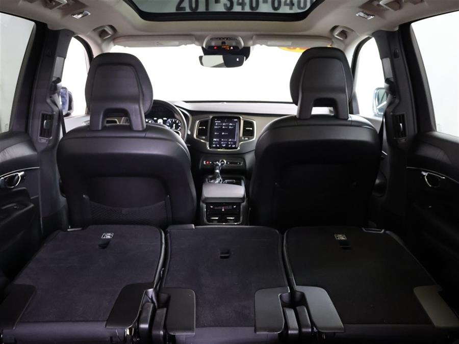 2020 Volvo XC90 T5 MOMENTUM photo