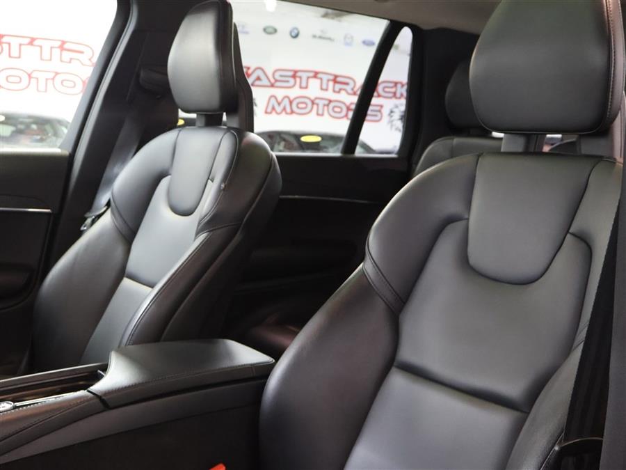 2020 Volvo XC90 T5 MOMENTUM photo