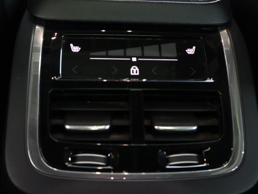 2020 Volvo XC90 T5 MOMENTUM photo