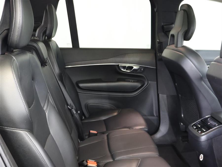 2020 Volvo XC90 T5 MOMENTUM photo