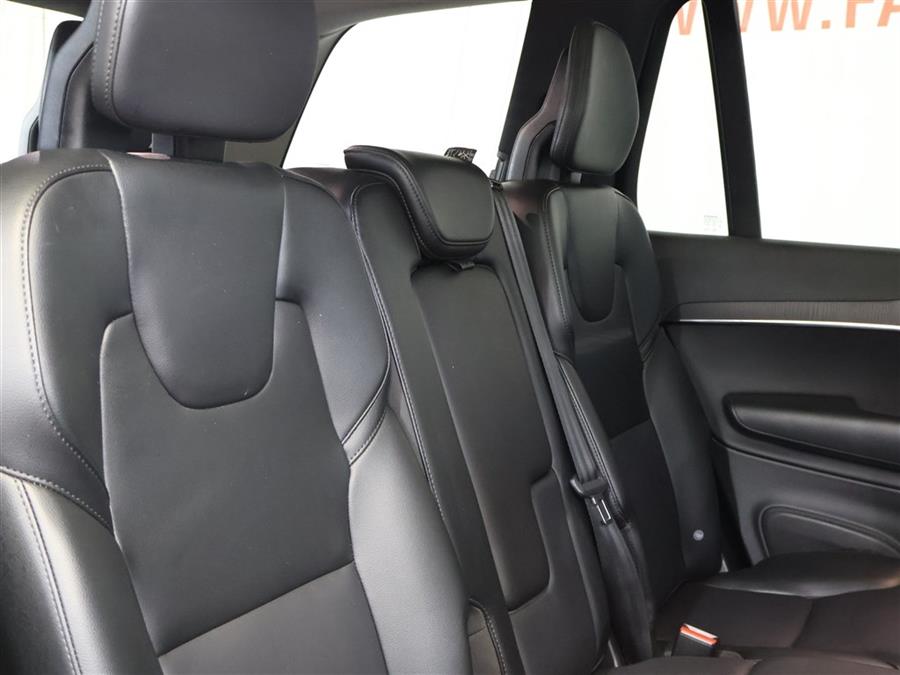 2020 Volvo XC90 T5 MOMENTUM photo