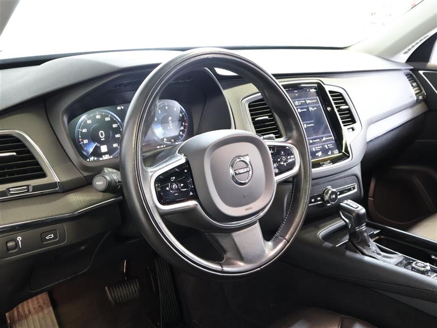 2020 Volvo XC90 T5 MOMENTUM photo