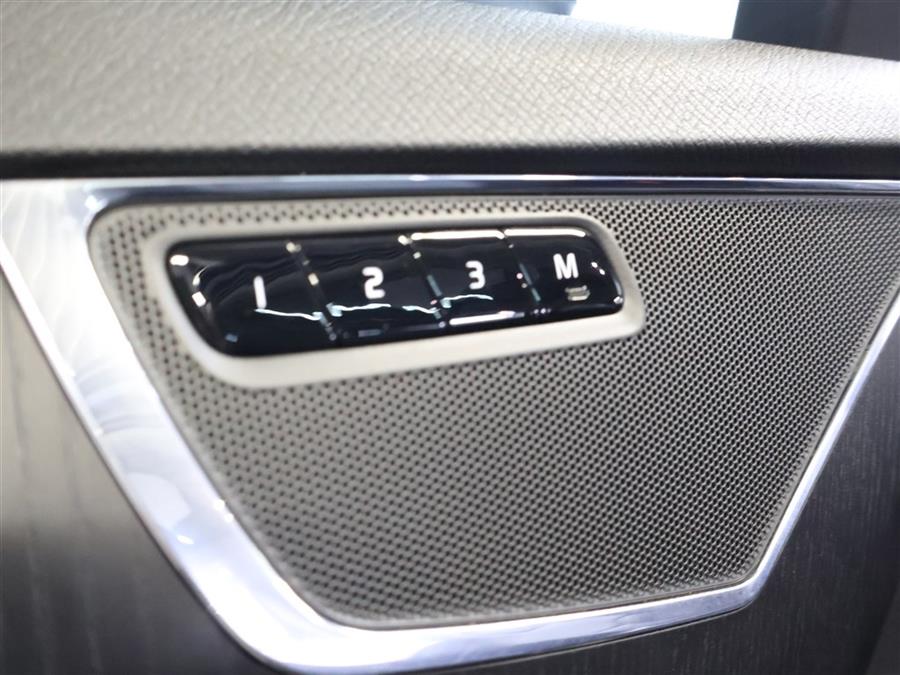 2020 Volvo XC90 T5 MOMENTUM photo