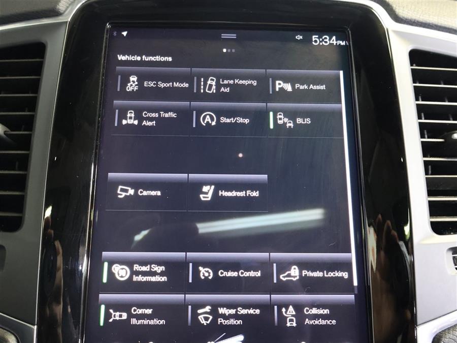 2020 Volvo XC90 T5 MOMENTUM photo