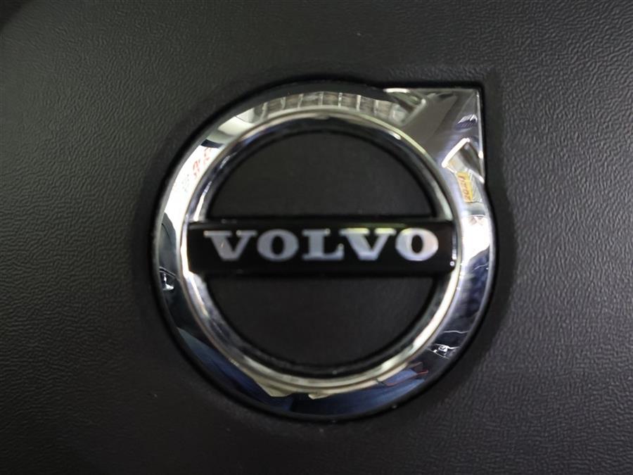 2020 Volvo XC90 T5 MOMENTUM photo