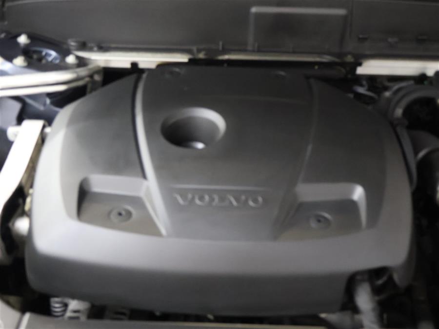 2020 Volvo XC90 T5 MOMENTUM photo