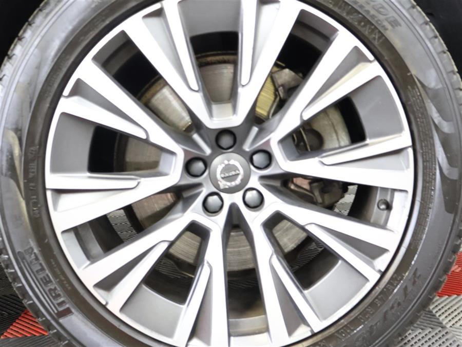 2020 Volvo XC90 T5 MOMENTUM photo