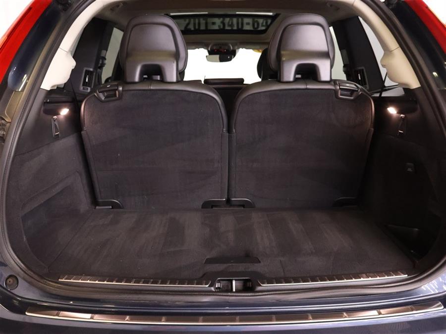 2020 Volvo XC90 T5 MOMENTUM photo