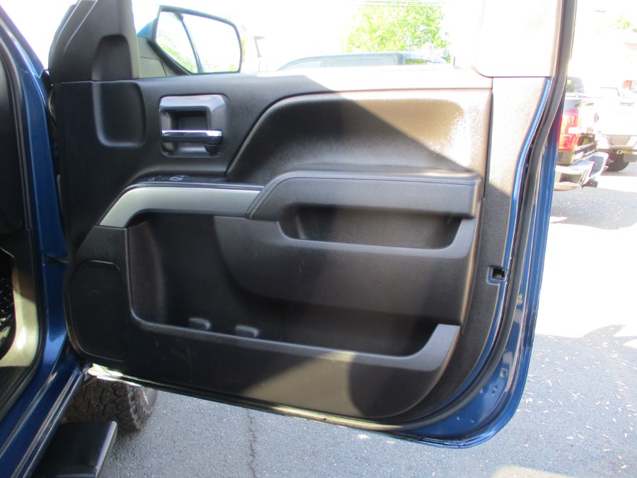 2016 Chevrolet Silverado 2500HD 4WD Reg Cab 133.6