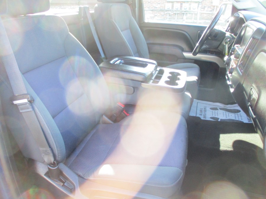2016 Chevrolet Silverado 2500HD 4WD Reg Cab 133.6