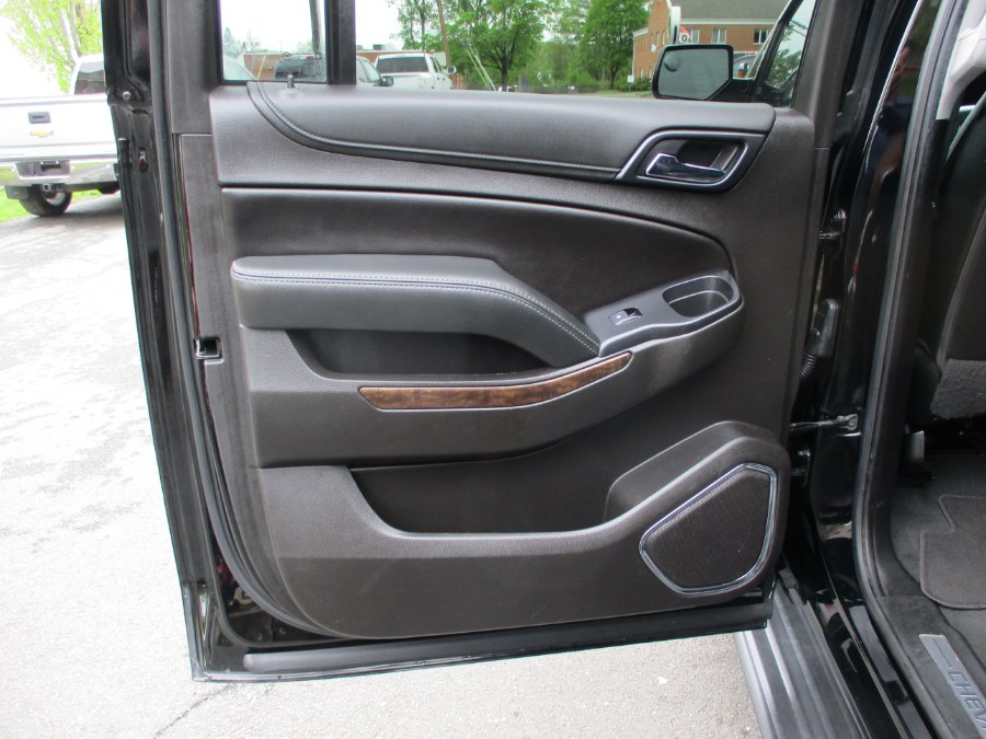 2019 Chevrolet Suburban 4WD 4dr 1500 LT photo