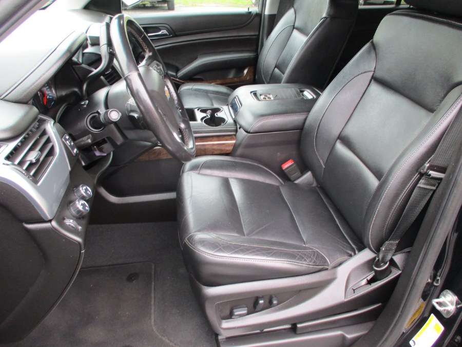 2019 Chevrolet Suburban 4WD 4dr 1500 LT photo