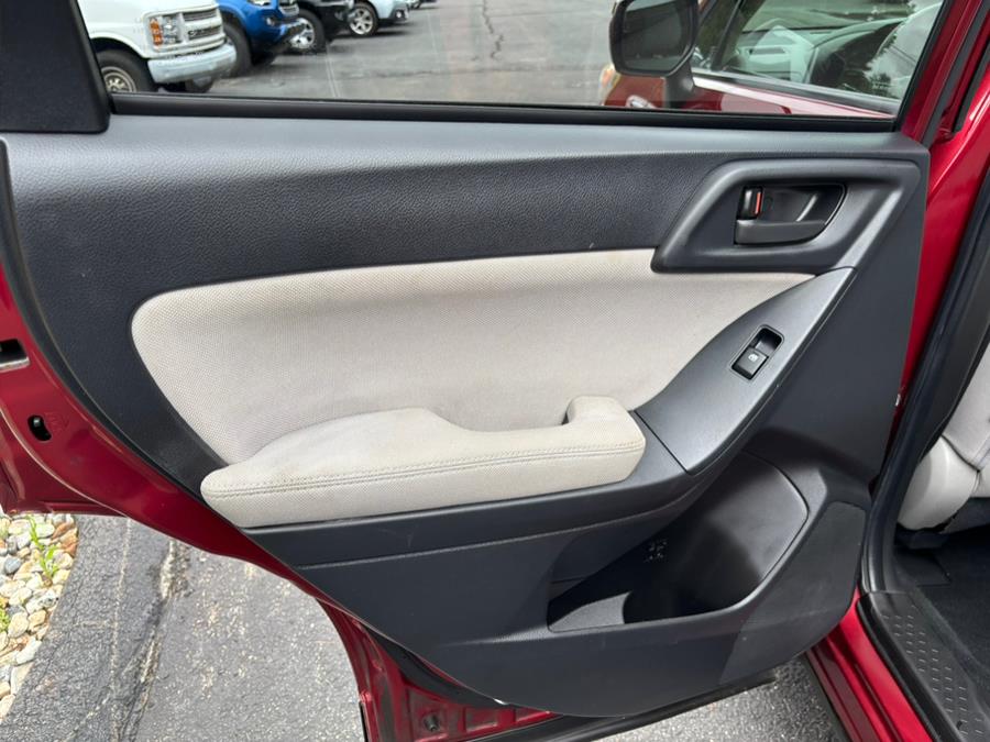 2014 Subaru Forester 2.5i Premium photo