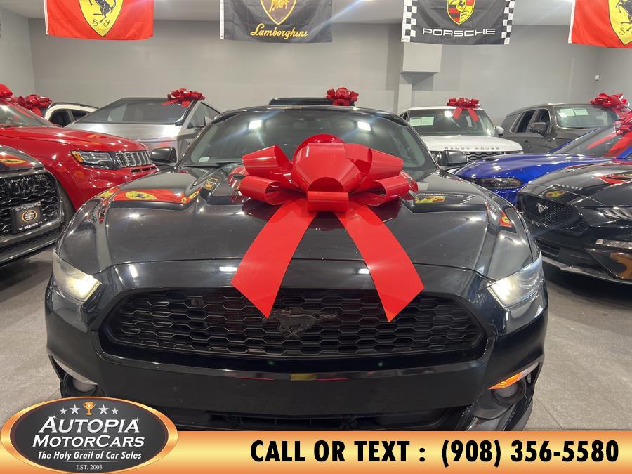 2017 Ford Mustang V6 photo