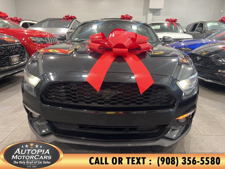 2017 Ford Mustang V6 photo