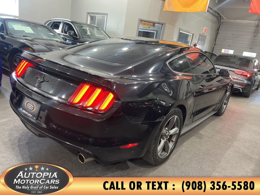 2017 Ford Mustang V6 photo