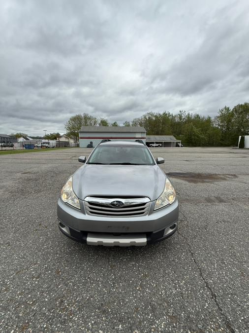 2011 Subaru Outback 3.6R Limited photo