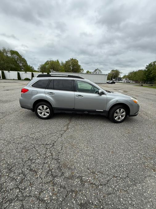 2011 Subaru Outback 3.6R Limited photo