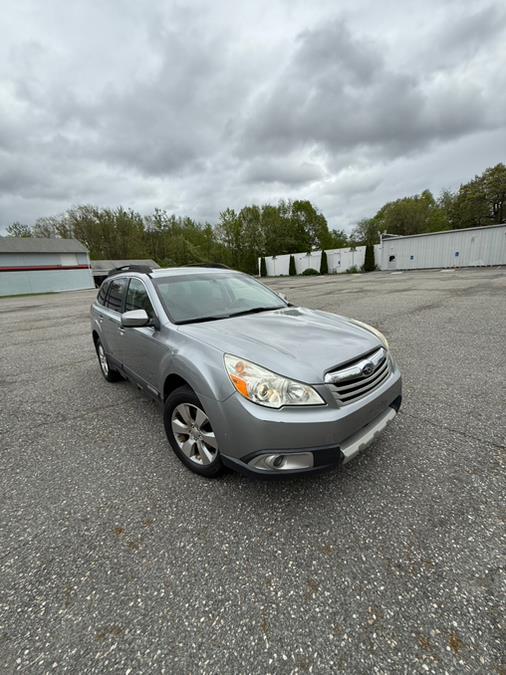 2011 Subaru Outback 3.6R Limited photo