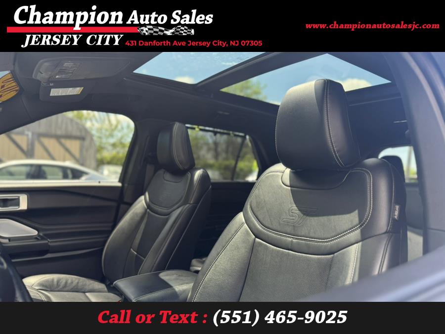 2020 Ford Explorer ST 4WD photo