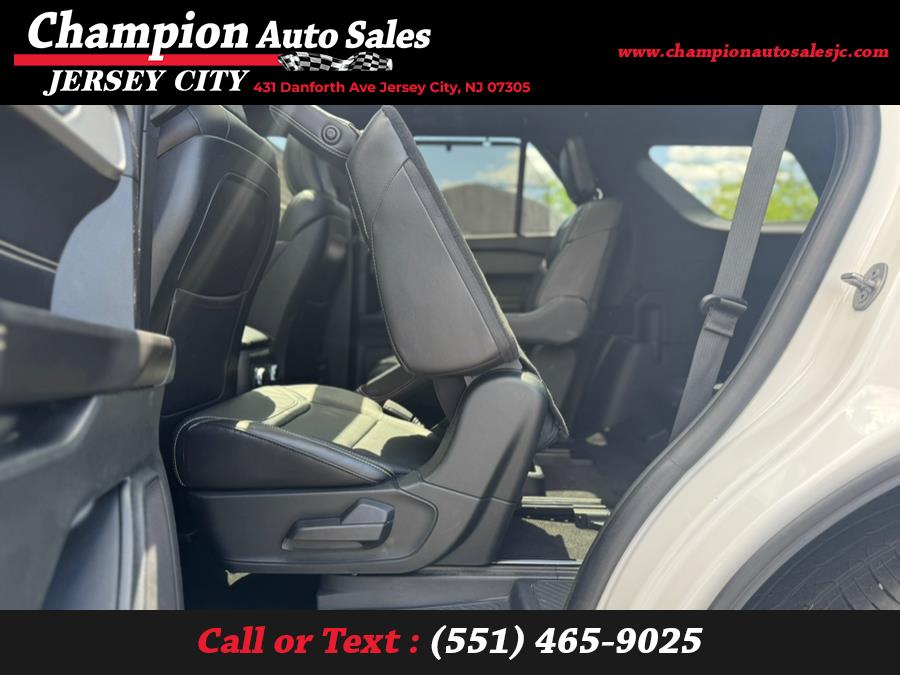 2020 Ford Explorer ST 4WD photo