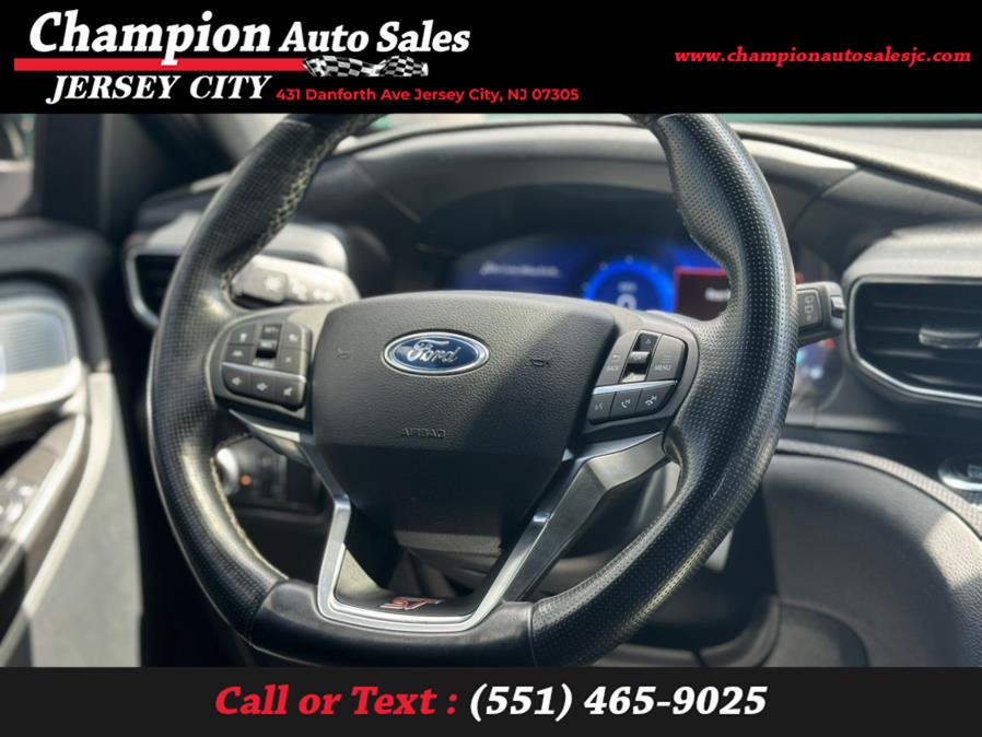 2020 Ford Explorer ST 4WD photo