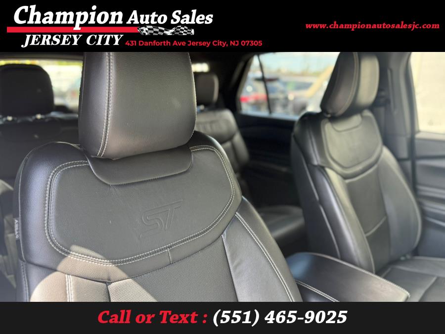 2020 Ford Explorer ST 4WD photo