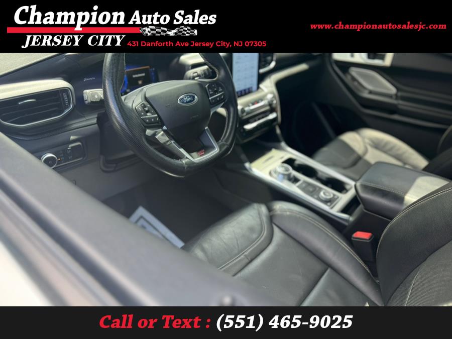 2020 Ford Explorer ST 4WD photo