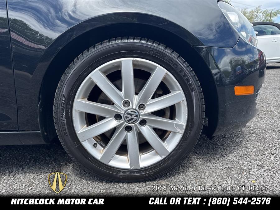 2012 Volkswagen Jetta SportWagen TDI photo