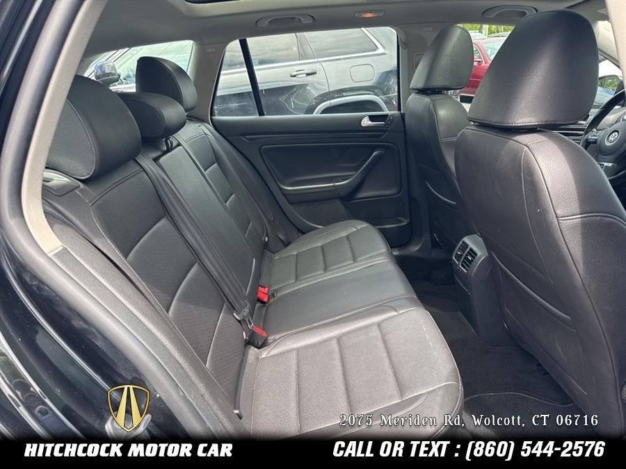 2012 Volkswagen Jetta SportWagen TDI photo