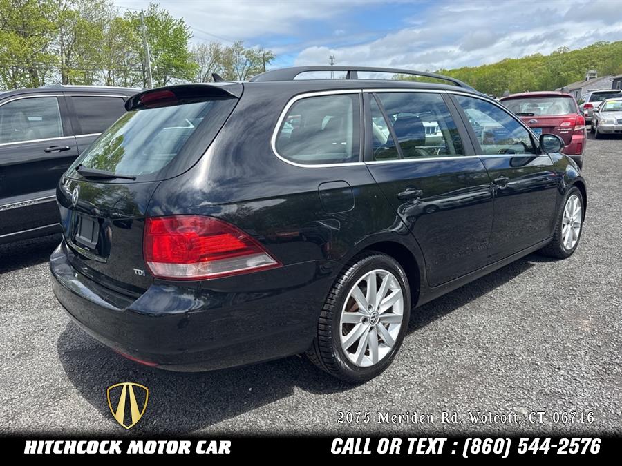 2012 Volkswagen Jetta SportWagen TDI photo