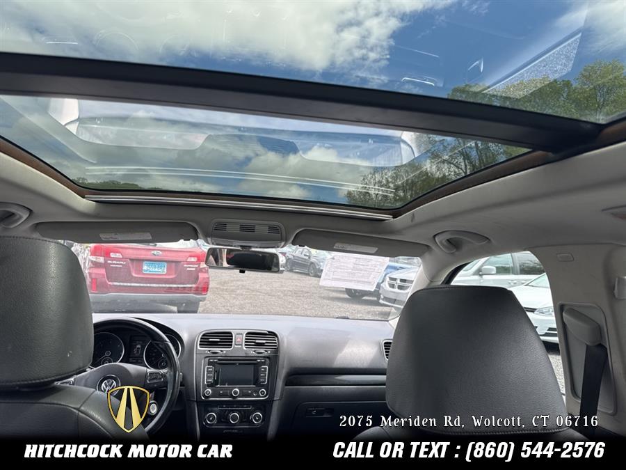 2012 Volkswagen Jetta SportWagen TDI photo