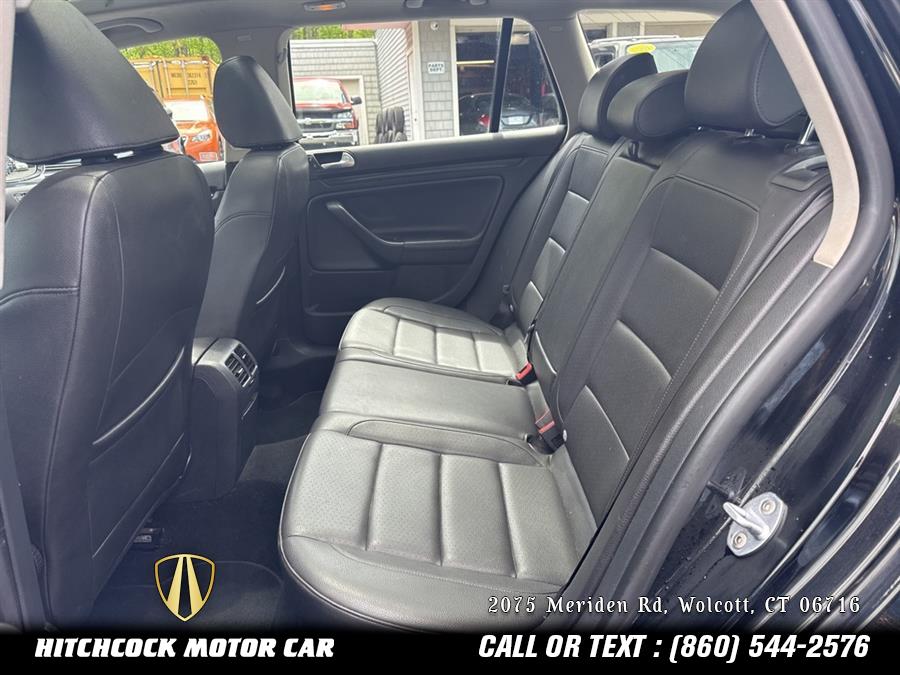 2012 Volkswagen Jetta SportWagen TDI photo