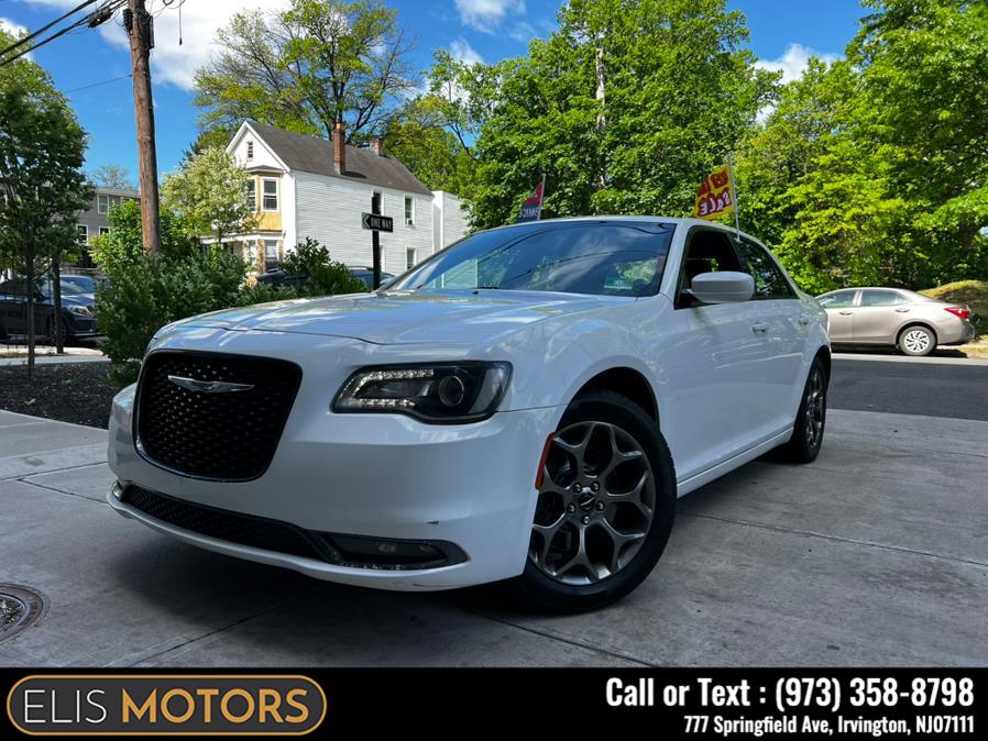 2015 Chrysler 300 4dr Sdn 300S AWD photo