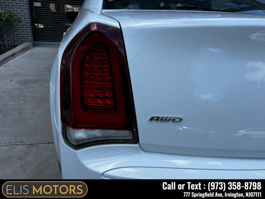 2015 Chrysler 300 4dr Sdn 300S AWD photo
