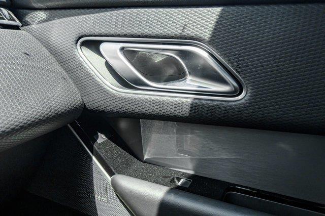 2019 Land Rover Range Rover Velar R-Dynamic SE photo