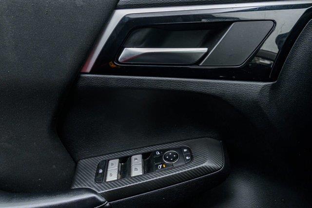 2023 Subaru Outlander ES photo