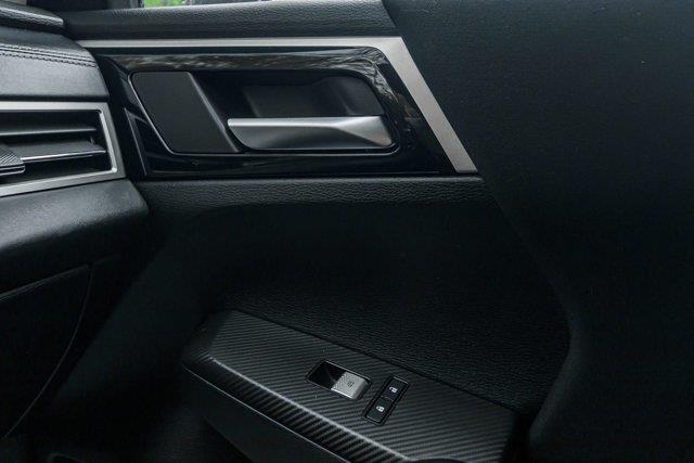 2023 Subaru Outlander ES photo