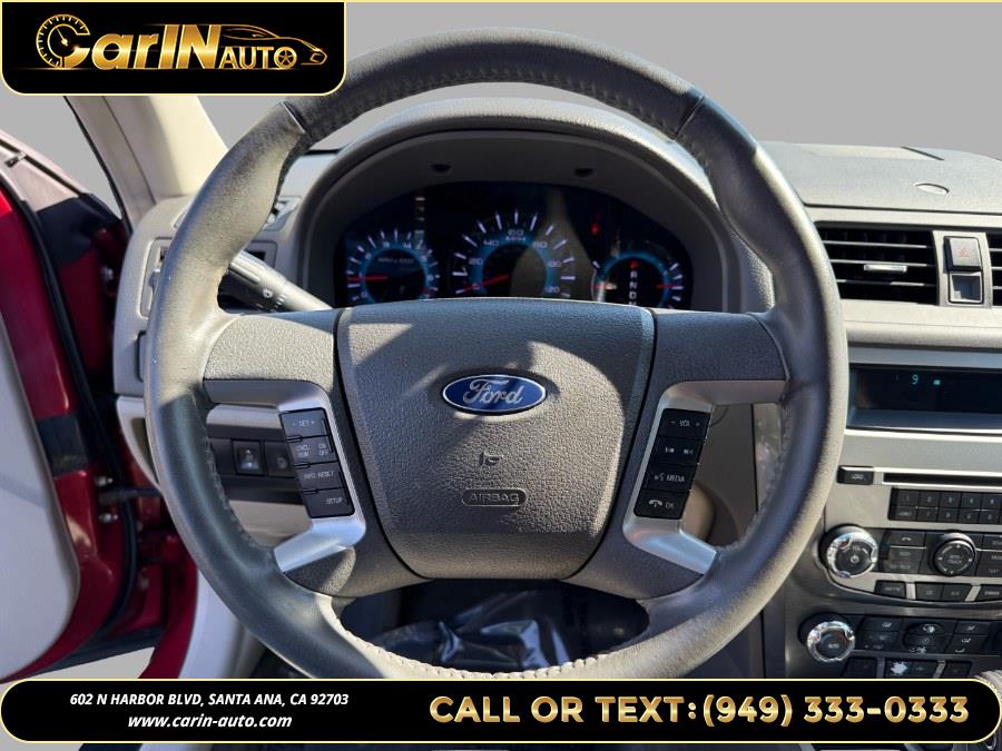 2012 Ford Fusion SEL photo