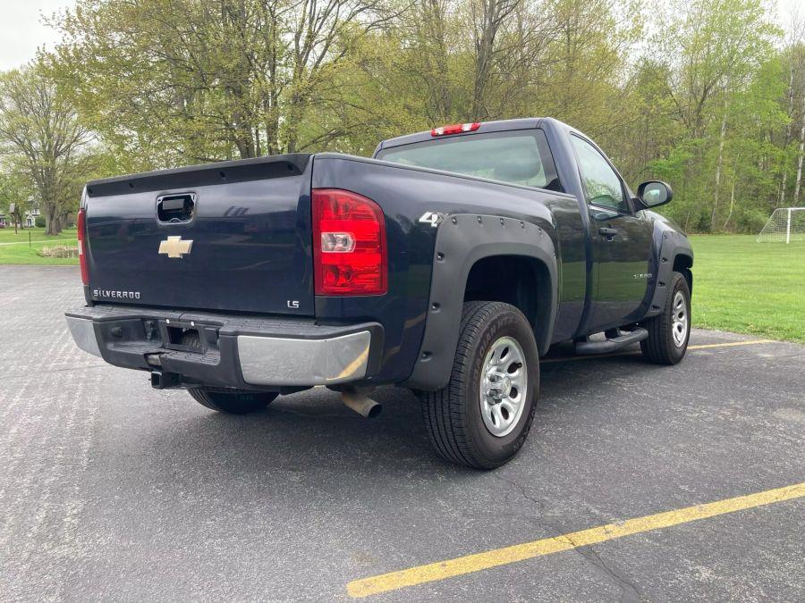 2011 Chevrolet Silverado 1500 Work Truck photo