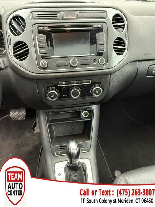 2012 Volkswagen Tiguan S 4Motion photo