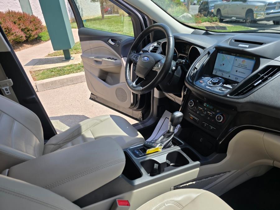 2017 Ford Escape Titanium 4WD photo