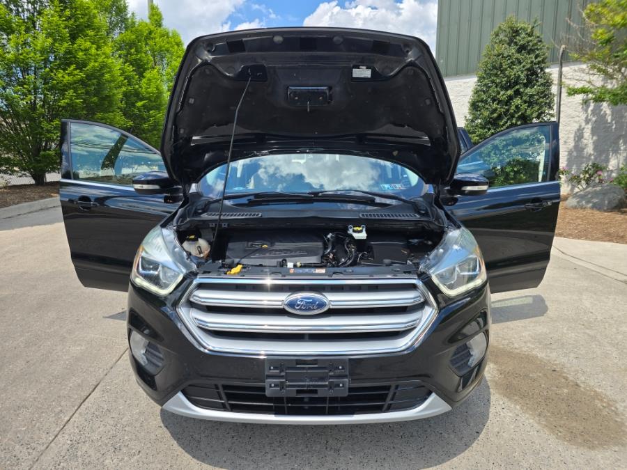 2017 Ford Escape Titanium 4WD photo