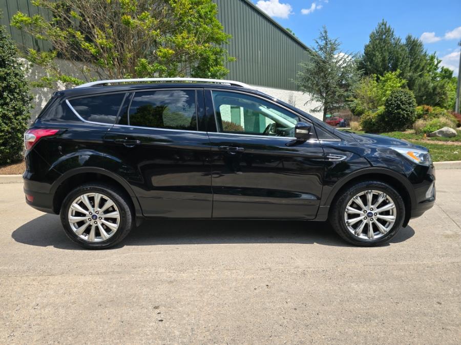 2017 Ford Escape Titanium 4WD photo