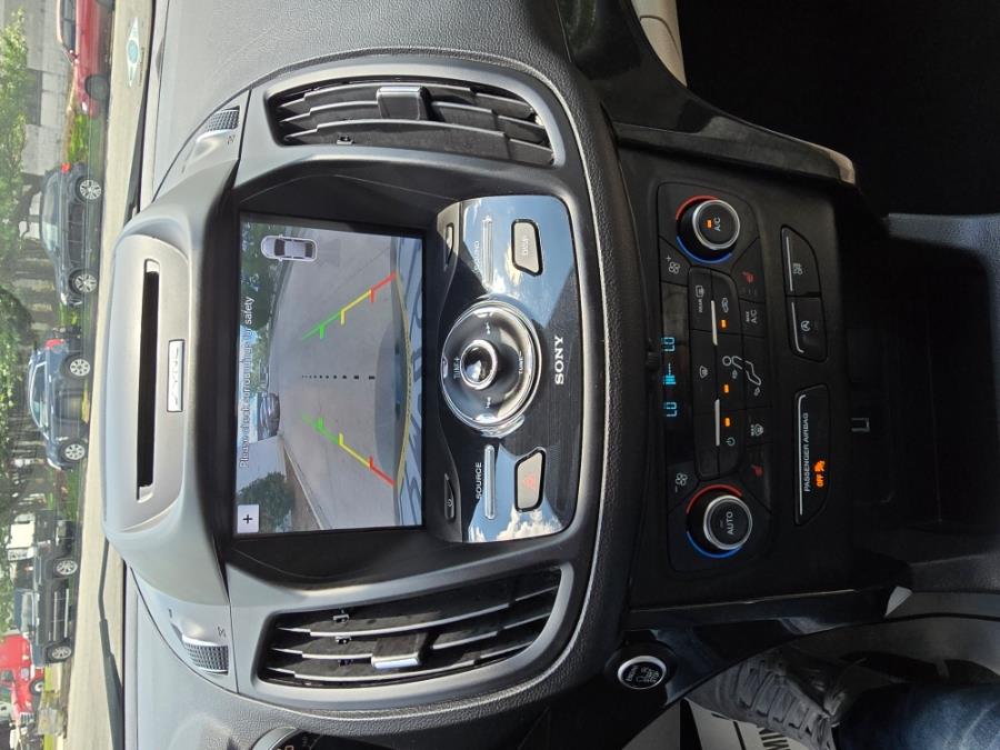 2017 Ford Escape Titanium 4WD photo